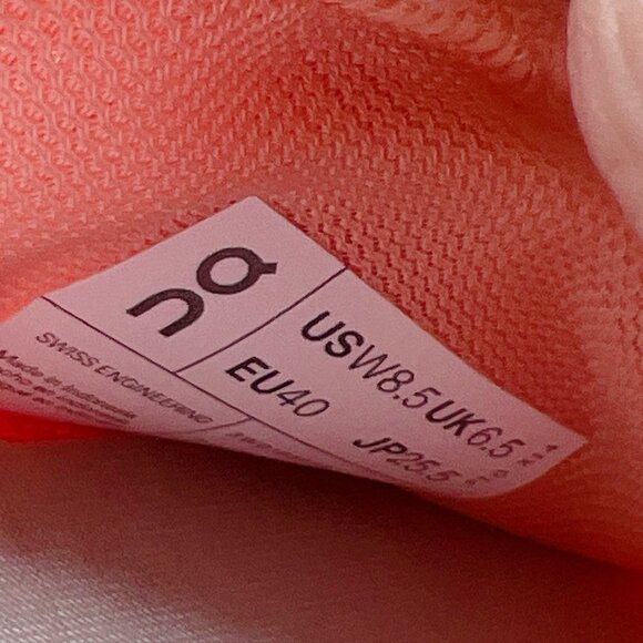 On Cloud 5 Coast Sneakers Running Shoes Flamingo/ Pearl Womens Size US 8.5 - Picture 12 of 12